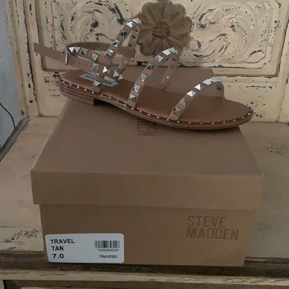 Steve Madden travel sandal size 7, tan with silver studs.  New with box.